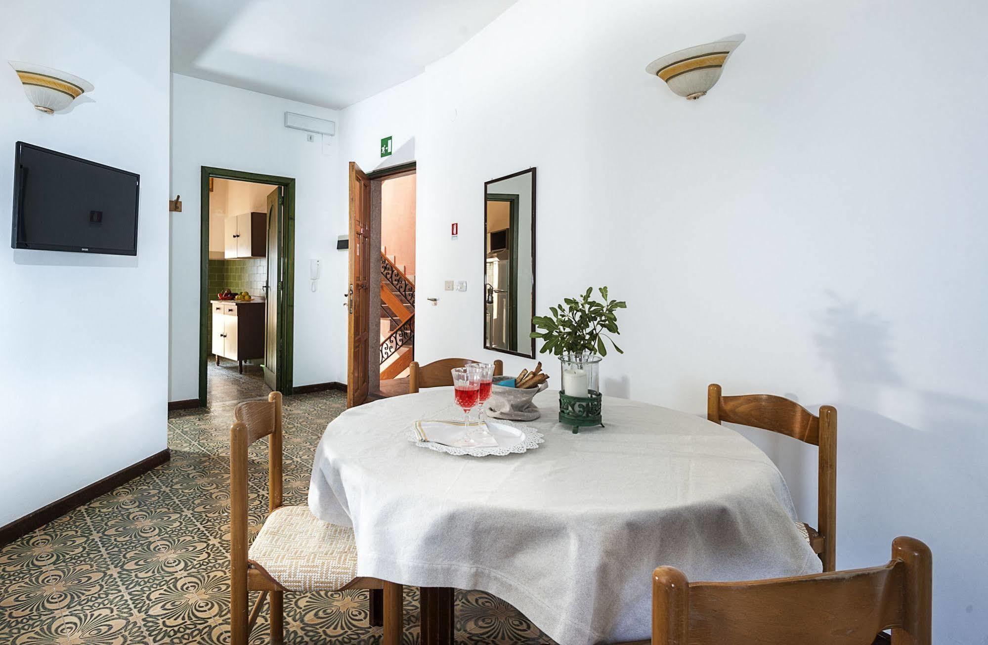 Liliana Apartment *